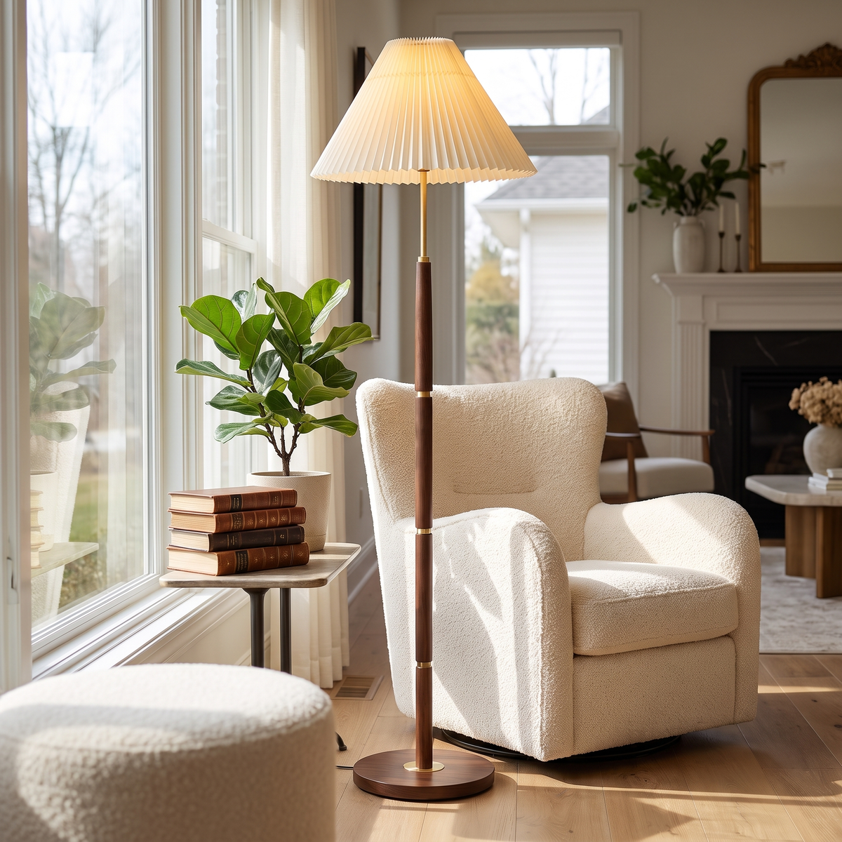 
Ventaglio Sera Pleated Floor Lamp with Wood Pole 157cm
